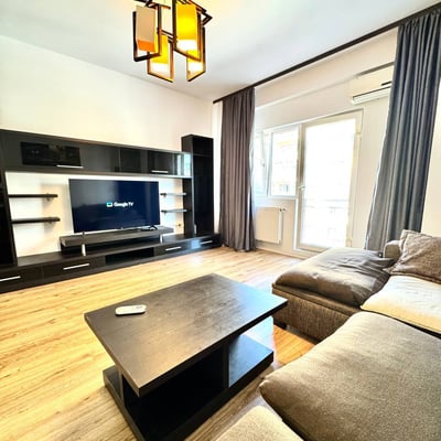 Alquiler de un acogedor apartamento de 2 habitaciones con balcón, Sector 6, Bucarest, Rumanía